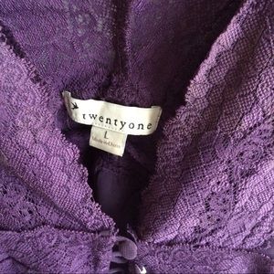 ♻️♻️DONATED ♻️♻️ Purple blouse